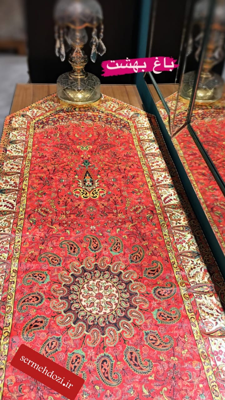 رومیزی ترمه رانر باغ بهشت رنگ قرمز