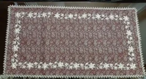 رومیزی ترمه سرمه دوزی شده مدل فردیس