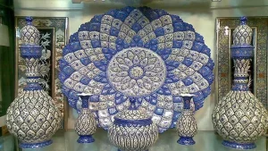 صنایع دستی اصفهان میناکاری که عکس از ان اینجا آمده است