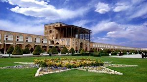 میدان نقش جهان اصفهان بهترین مرکز خرید صنایع دستی در اصفهان