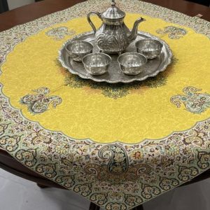 رومیزی ترمه طرح شاه پرند کلاسیک رنگ زرد