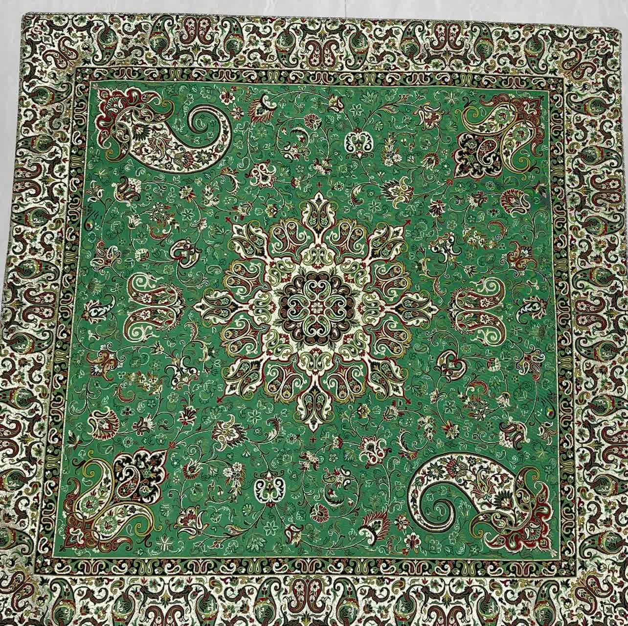 رومیزی ترمه ابریشم اصل طرح بهار از برند ترمه سالاری