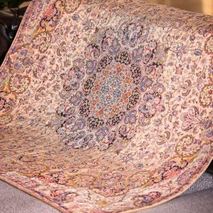 رومیزی ترمه ابریشم نازگل