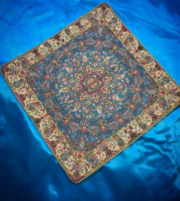 رومیزی ترمه ابریشم اصل 1*1 طرح آذرناز رنگ آبی - Image 2