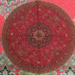 رومیزی ترمه گرد ابریشم طرح شاه پرند قطر 75 کد 7