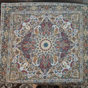 رومیزی ترمه طرح باغ بهشت کد tre1 سایز 70*70