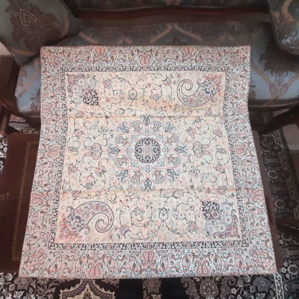 رومیزی ترمه ابریشم بهار کرم