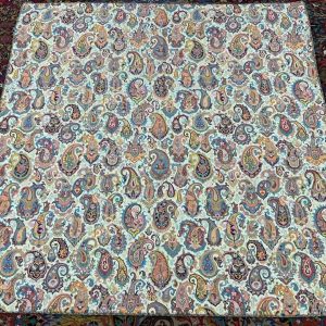 رومیزی ترمه ابریشم طرح هزار دستان